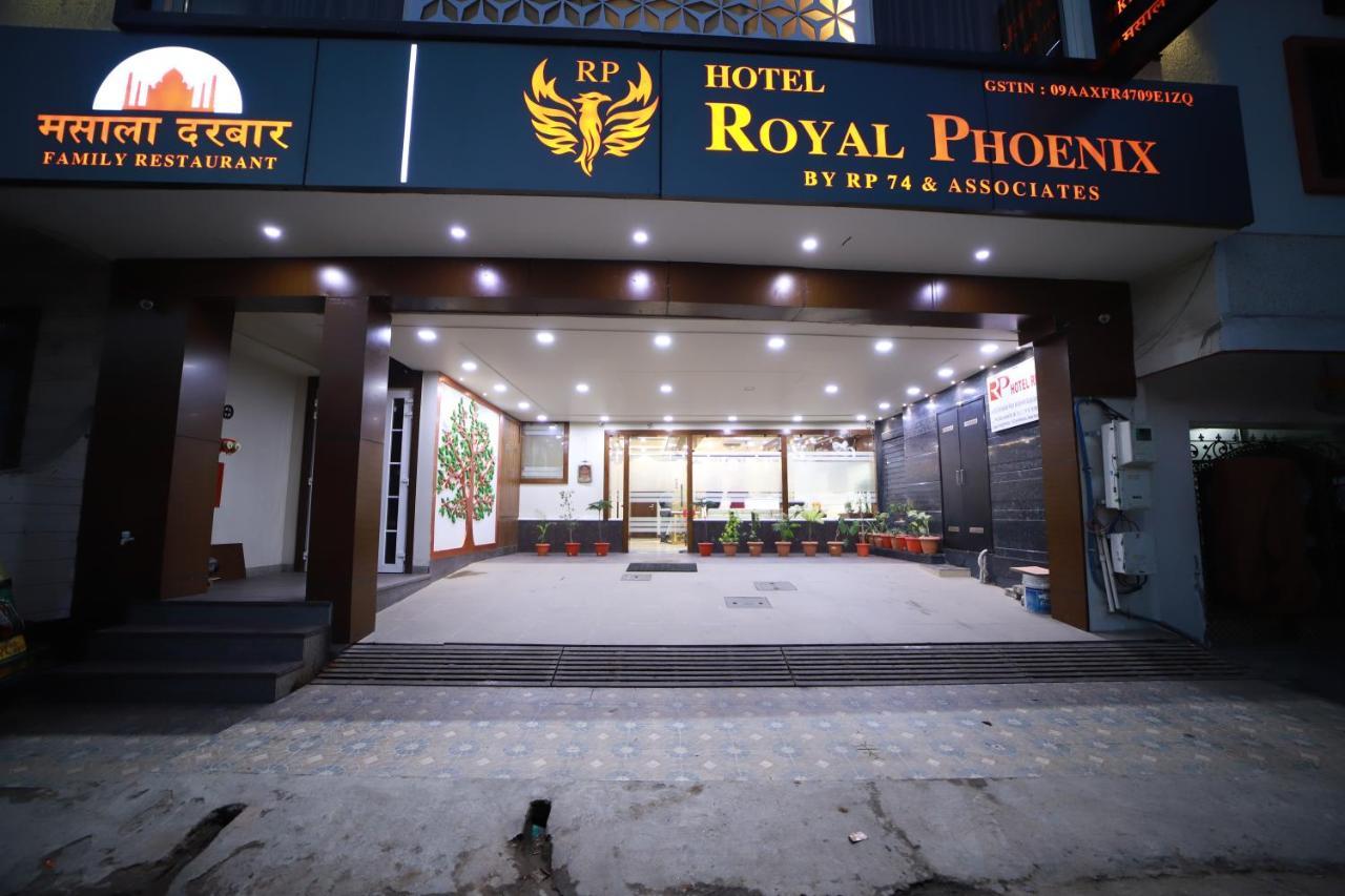 Hotel Royal Phoenix Агра Екстериор снимка